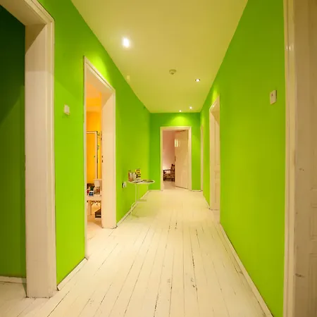 Yha Levitt Smart * Софія